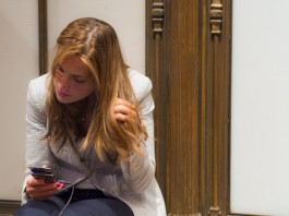 does your cell phone cause cancer?